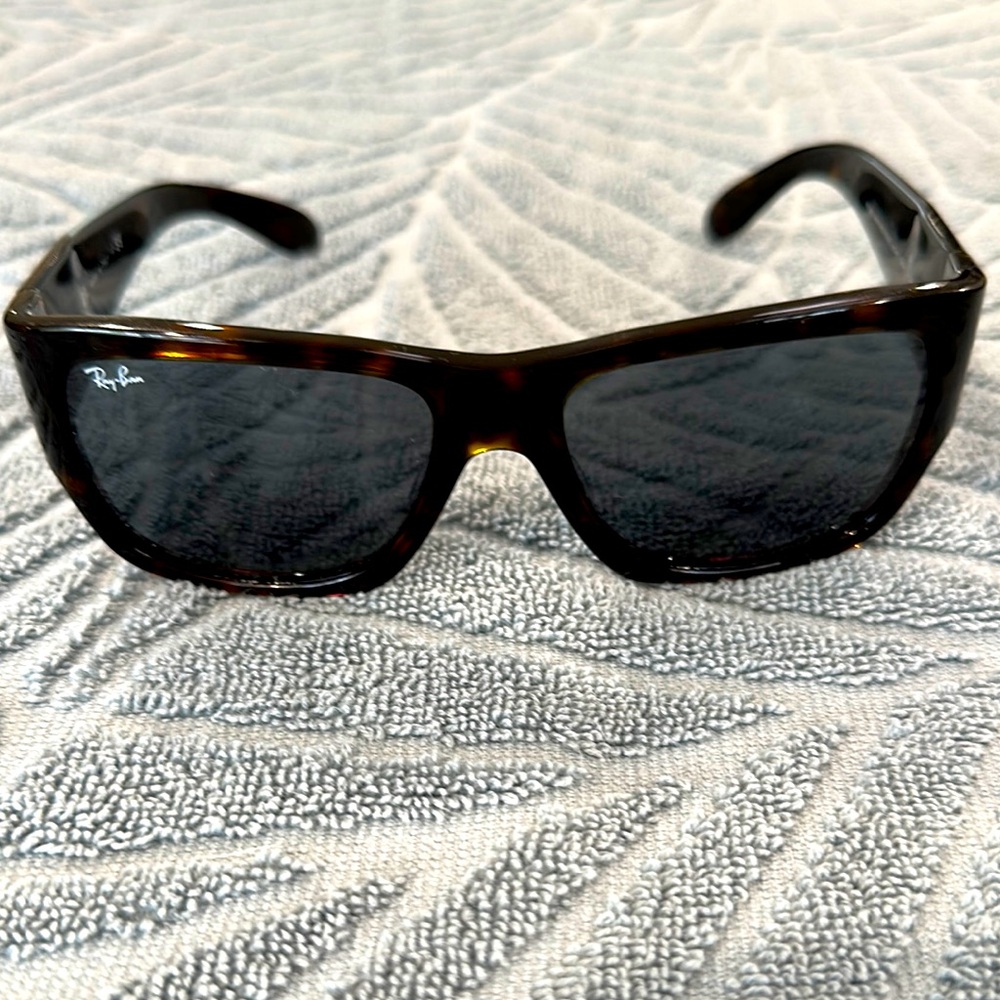 Ray-Ban Wayfarer Nomad Sunglasses Blue Lenses